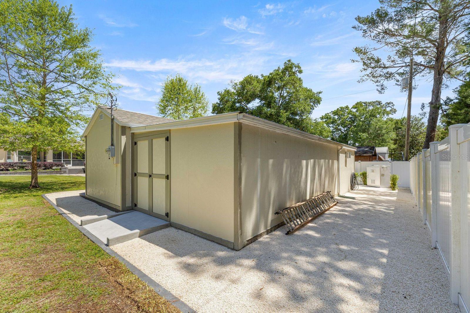 RAINBOWS  END ESTATE - Residential