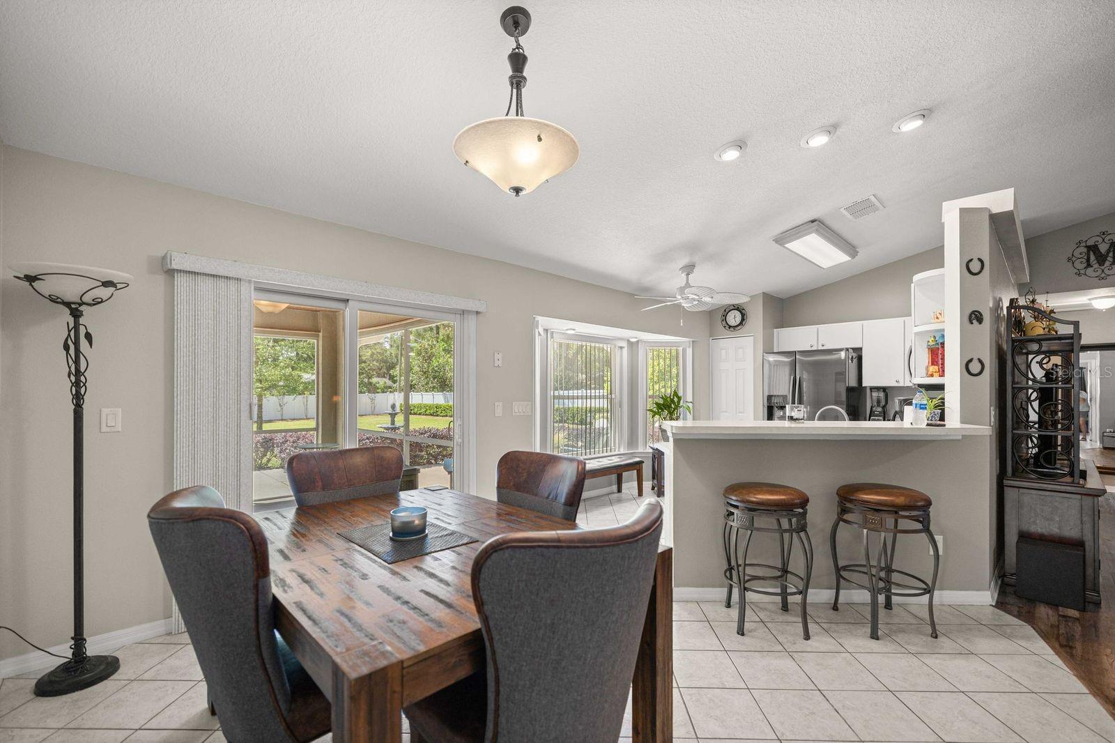 RAINBOWS  END ESTATE - Residential