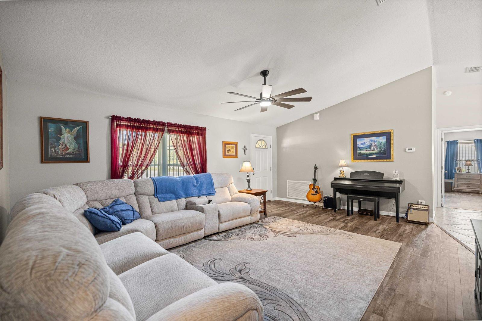 RAINBOWS  END ESTATE - Residential