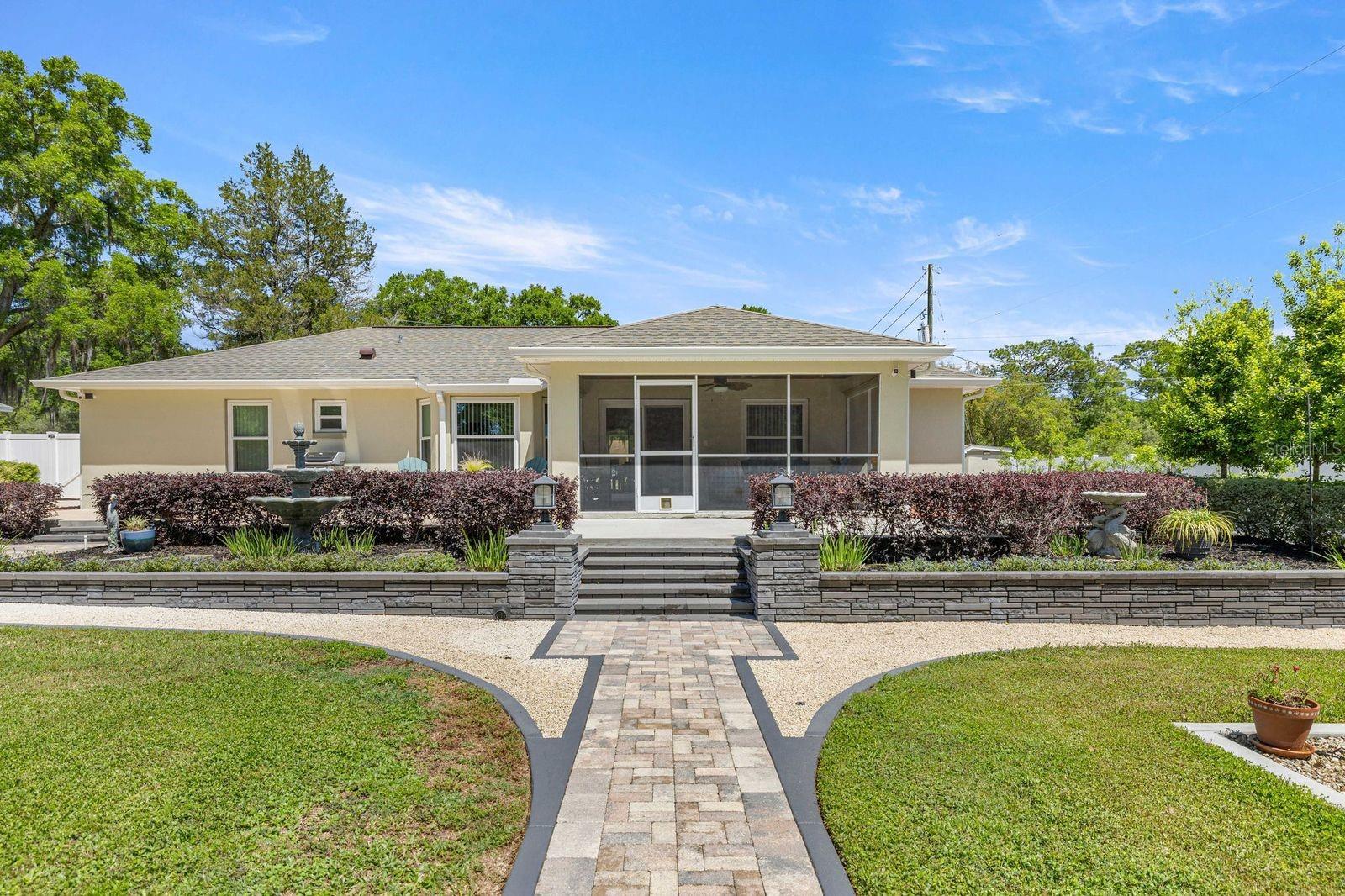 RAINBOWS  END ESTATE - Residential