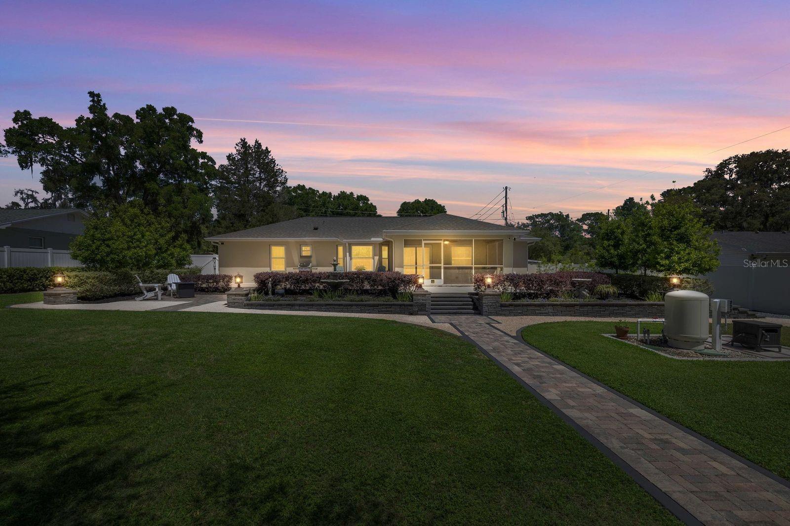 RAINBOWS  END ESTATE - Residential