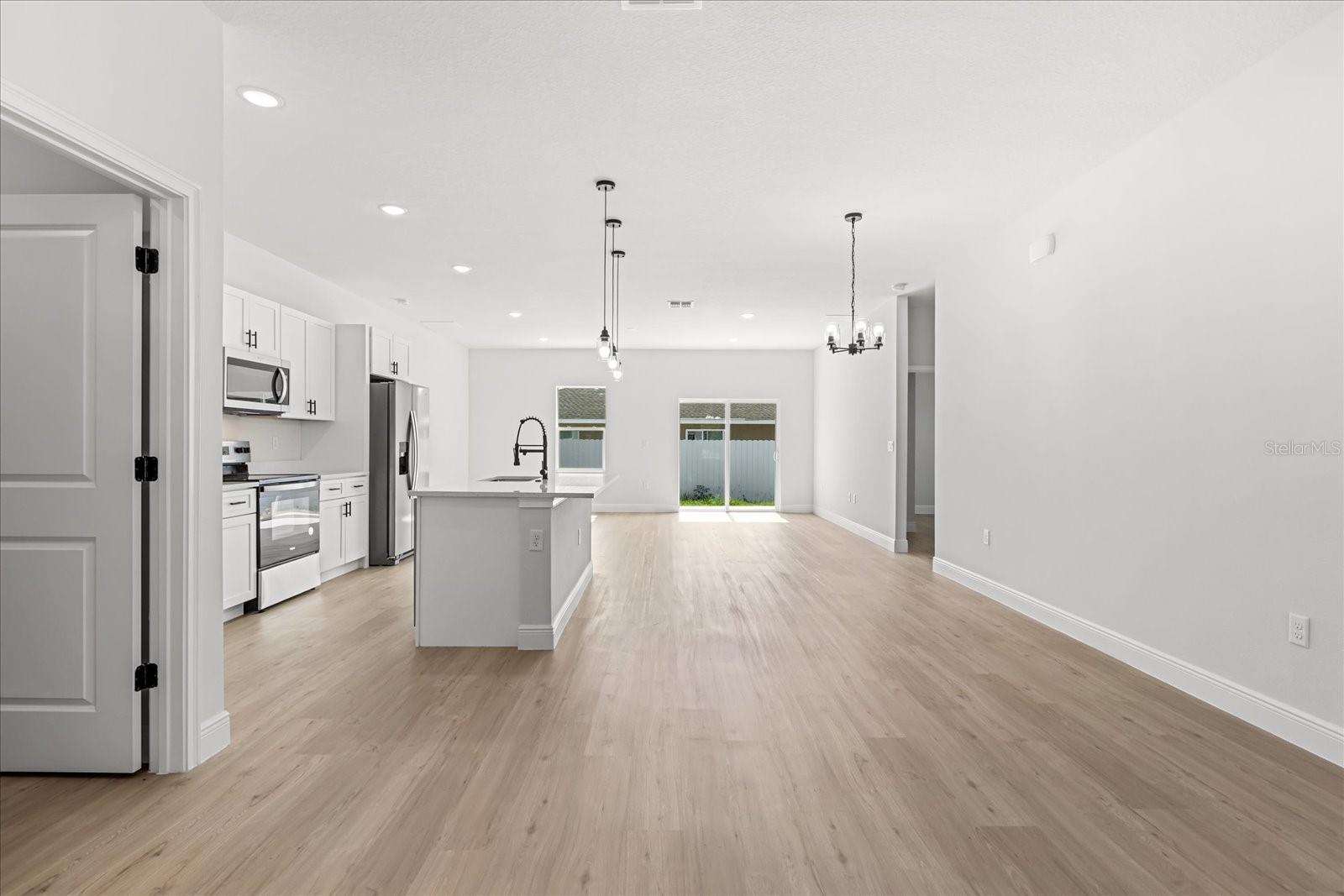 14915 SW 39TH CIRCLE