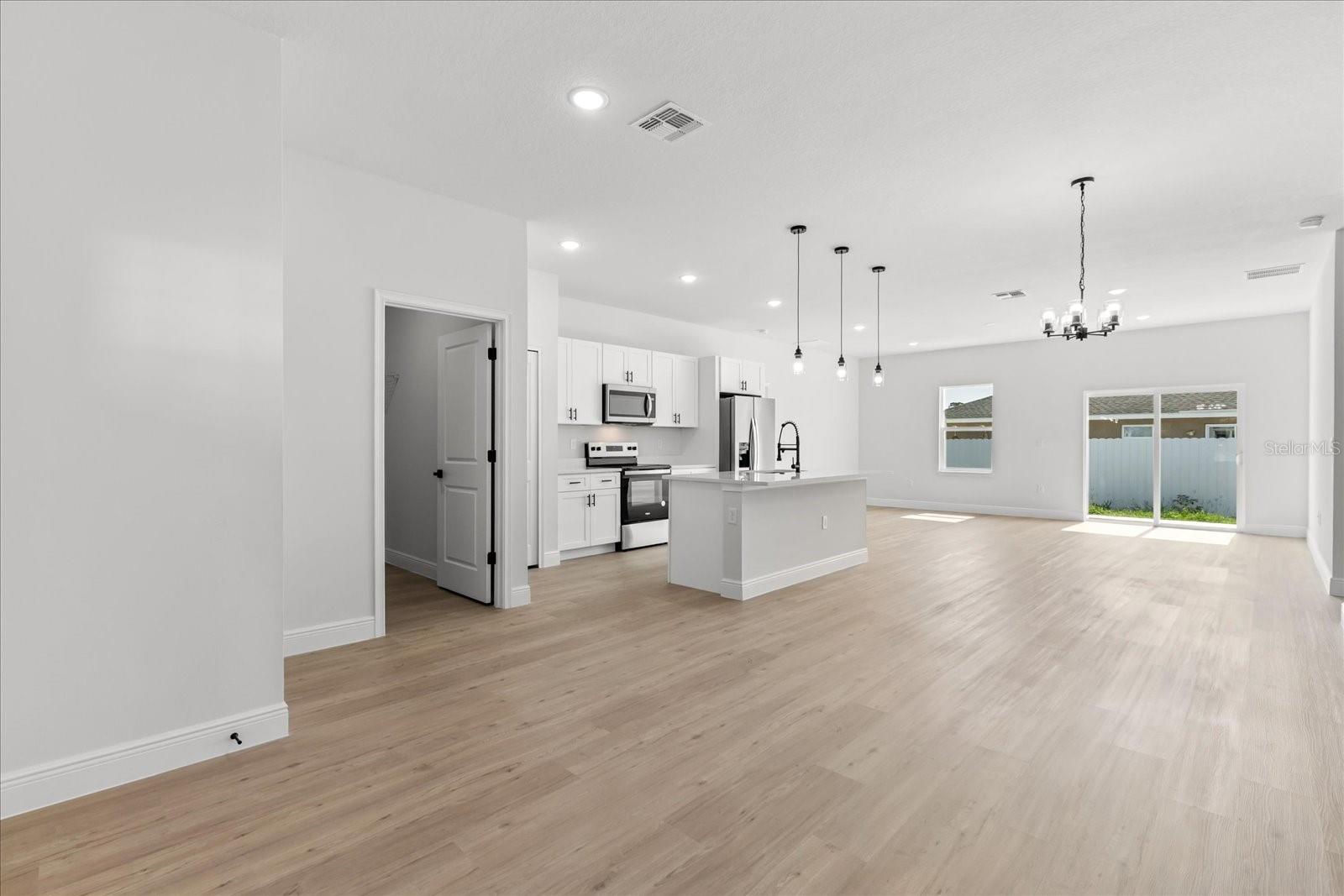 14915 SW 39TH CIRCLE
