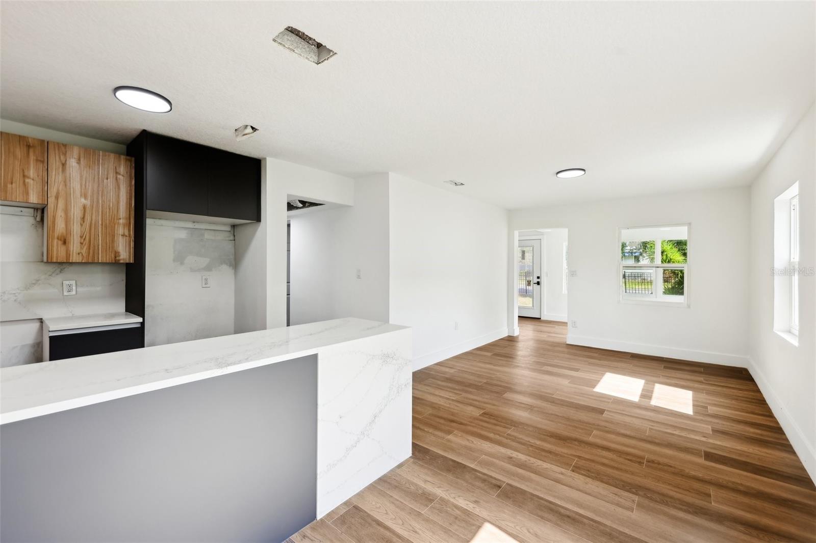 CARVER TOWN FIRST ADD - Residential Lease