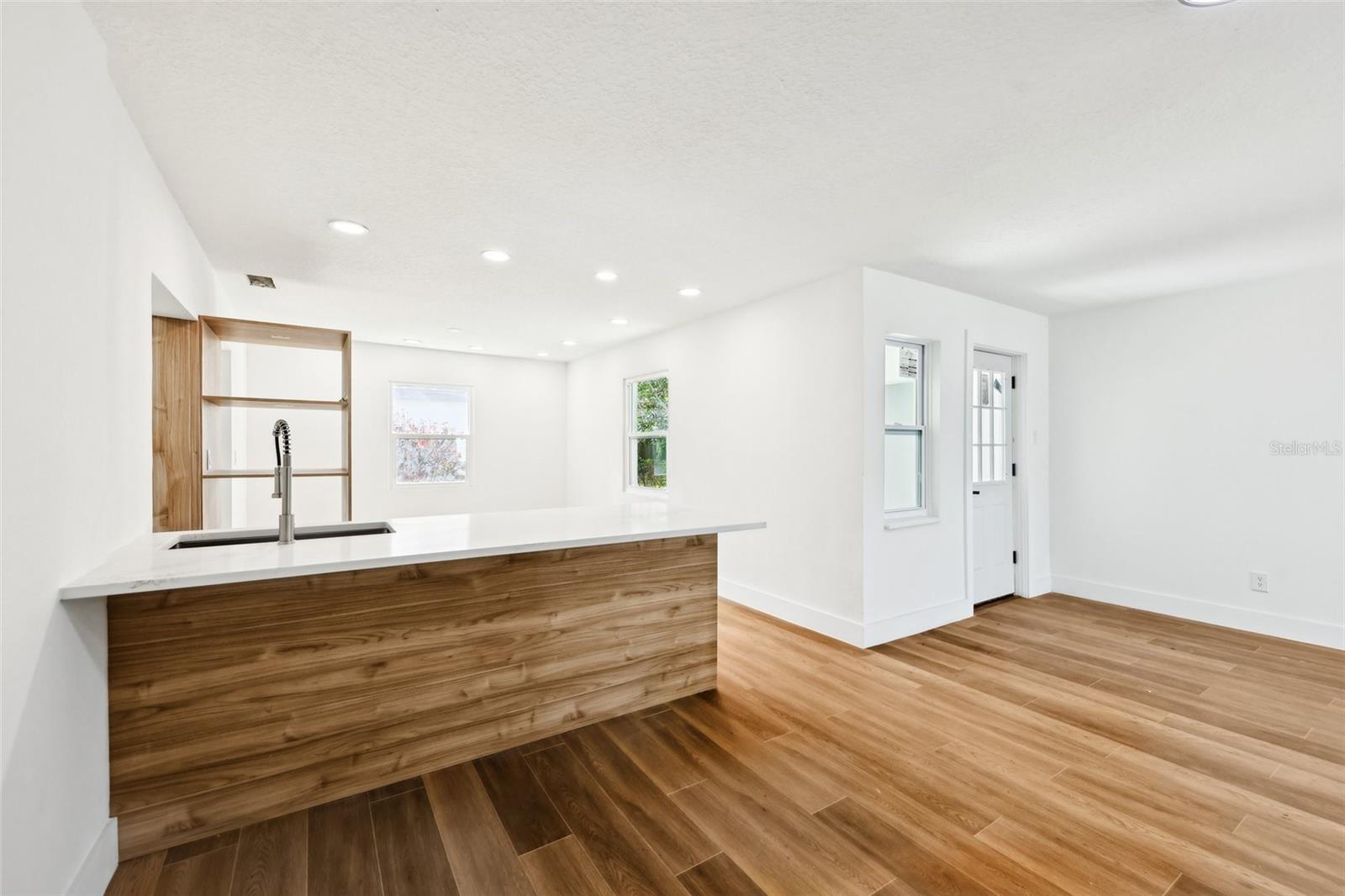 CARVER TOWN FIRST ADD - Residential Lease