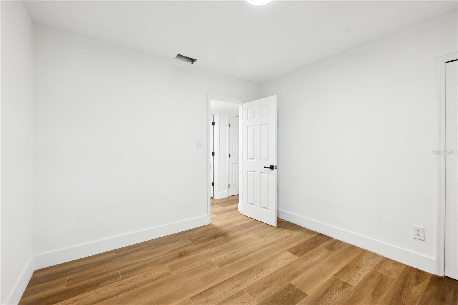 CARVER TOWN FIRST ADD - Residential Lease