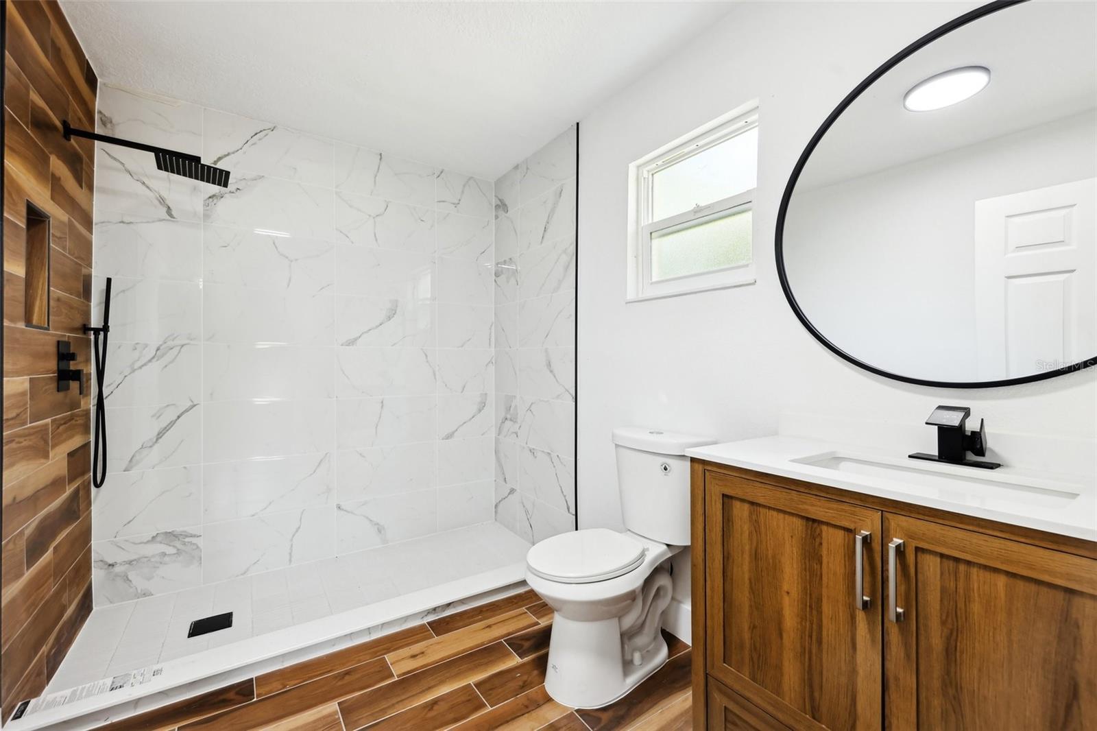 CARVER TOWN FIRST ADD - Residential Lease