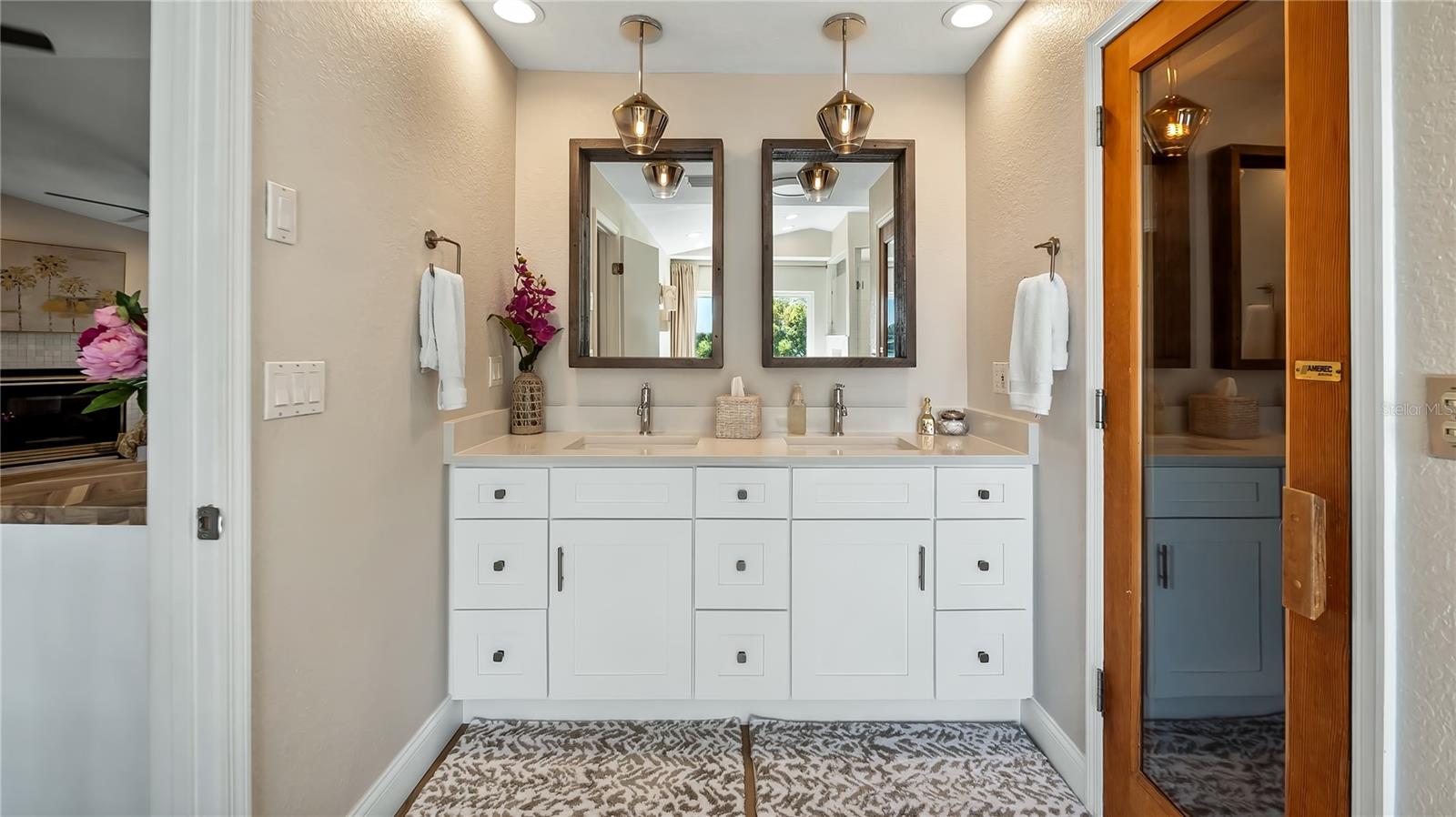 LAKE FLORENCE SHORES - Residential