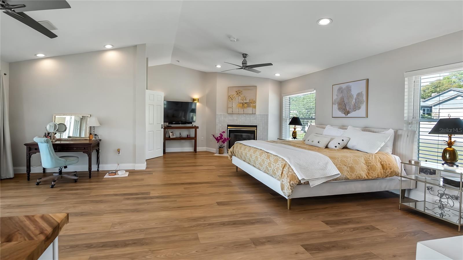 LAKE FLORENCE SHORES - Residential
