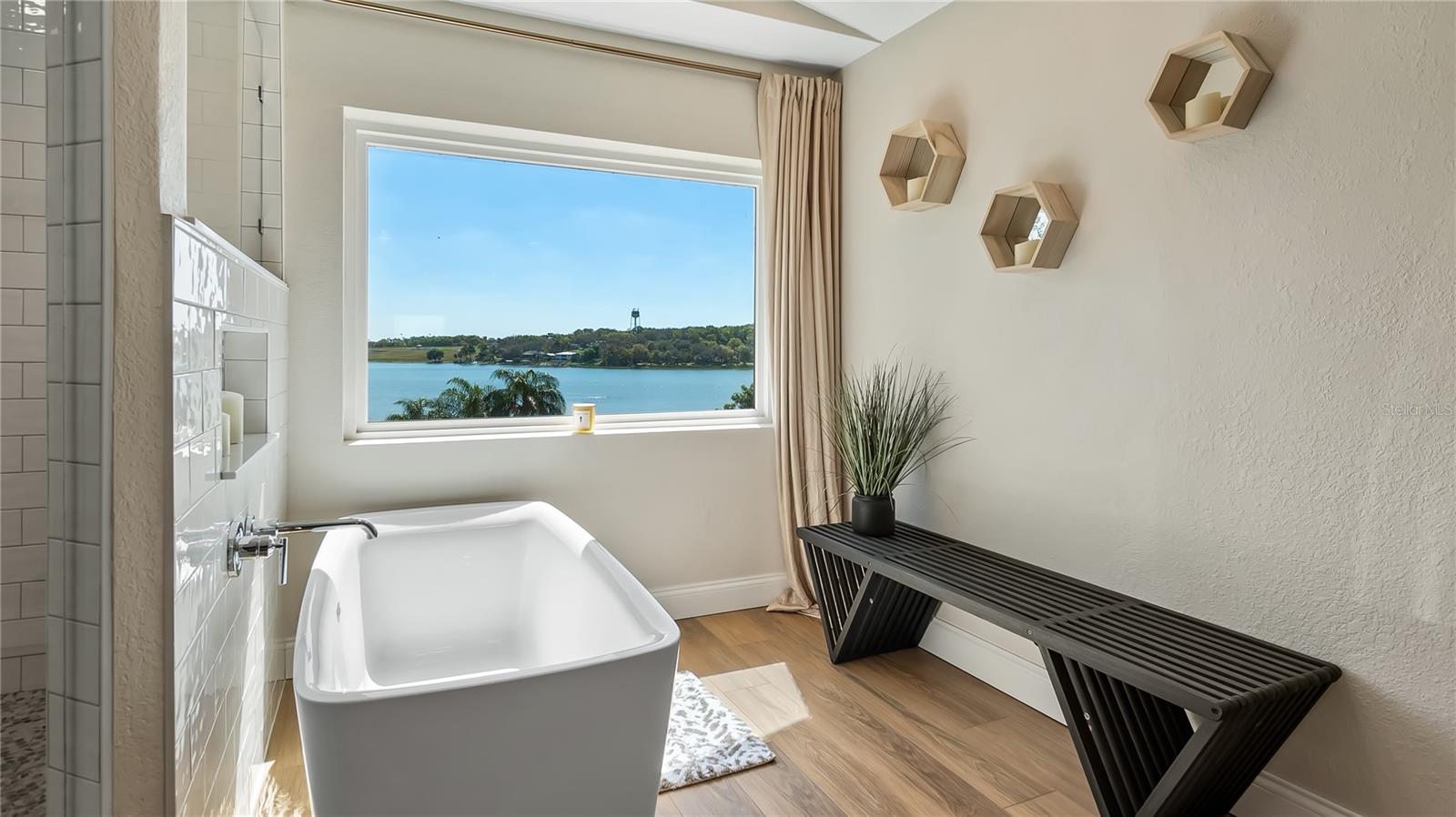 LAKE FLORENCE SHORES - Residential