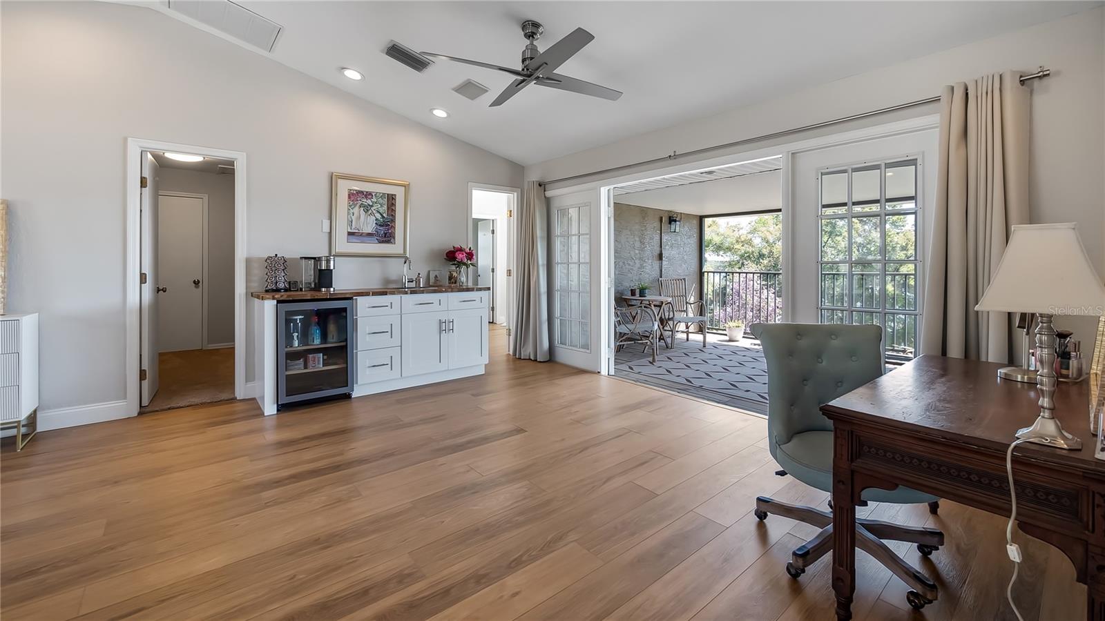 LAKE FLORENCE SHORES - Residential
