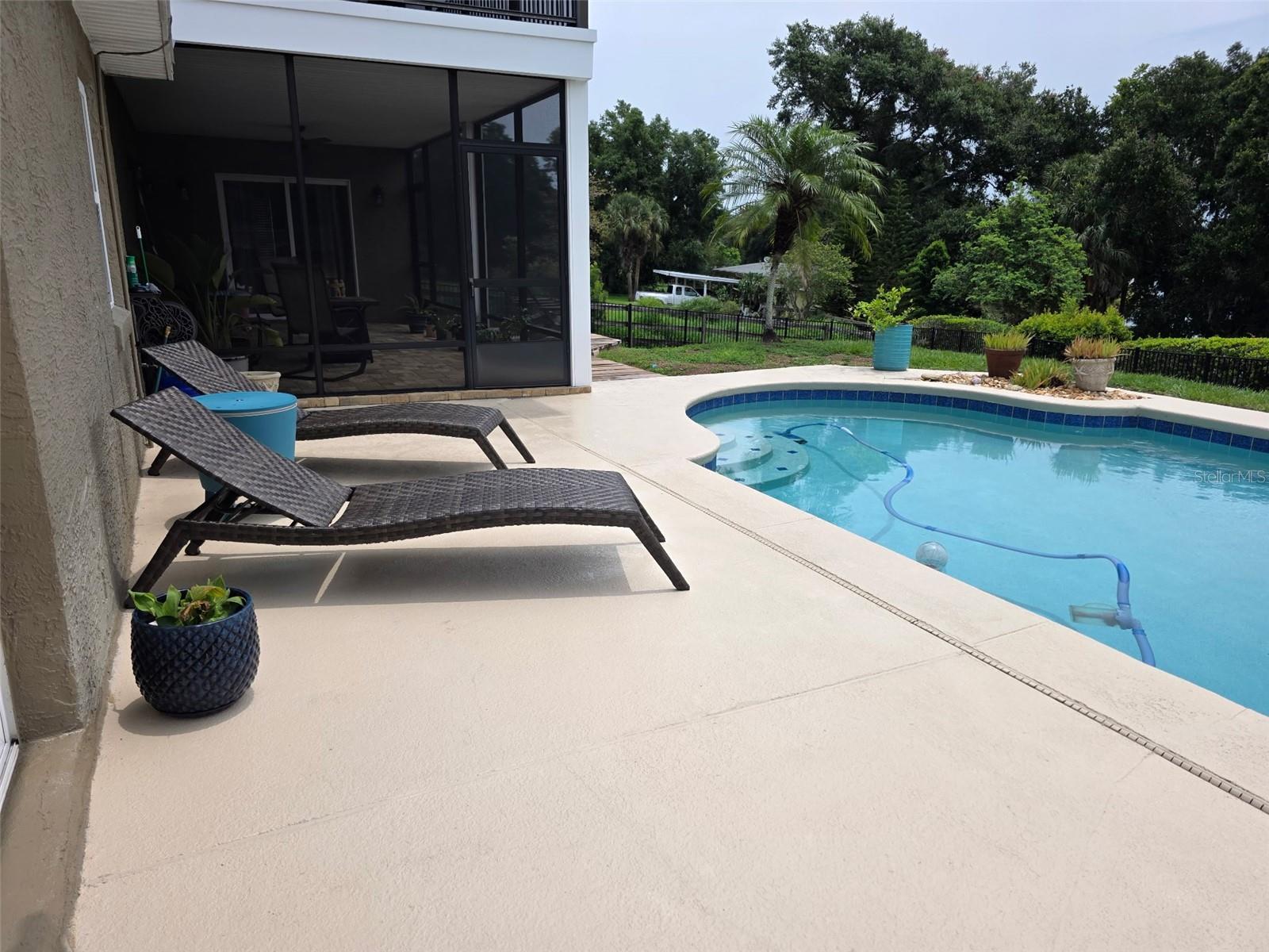 LAKE FLORENCE SHORES - Residential