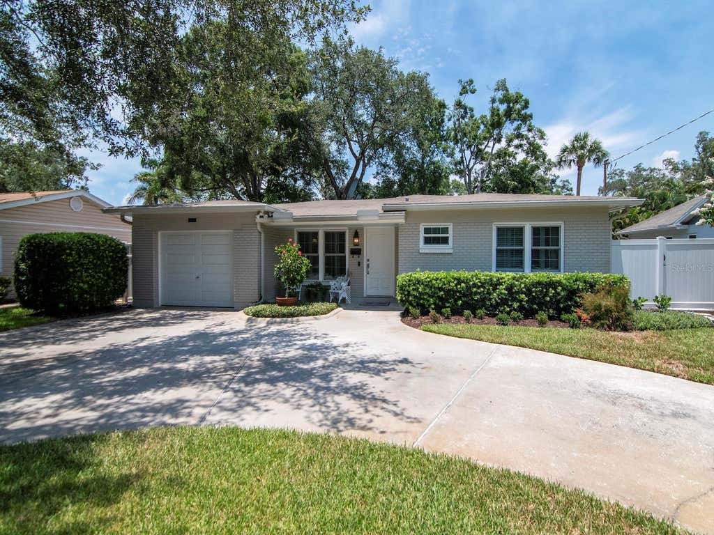 Photo of 4415 W San Carlos Street, Tampa, FL 33629 (MLS # TB8521510)