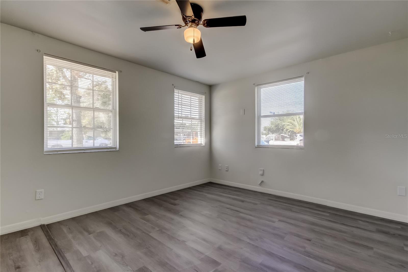 SPRING HILL UNIT 25 - Residential