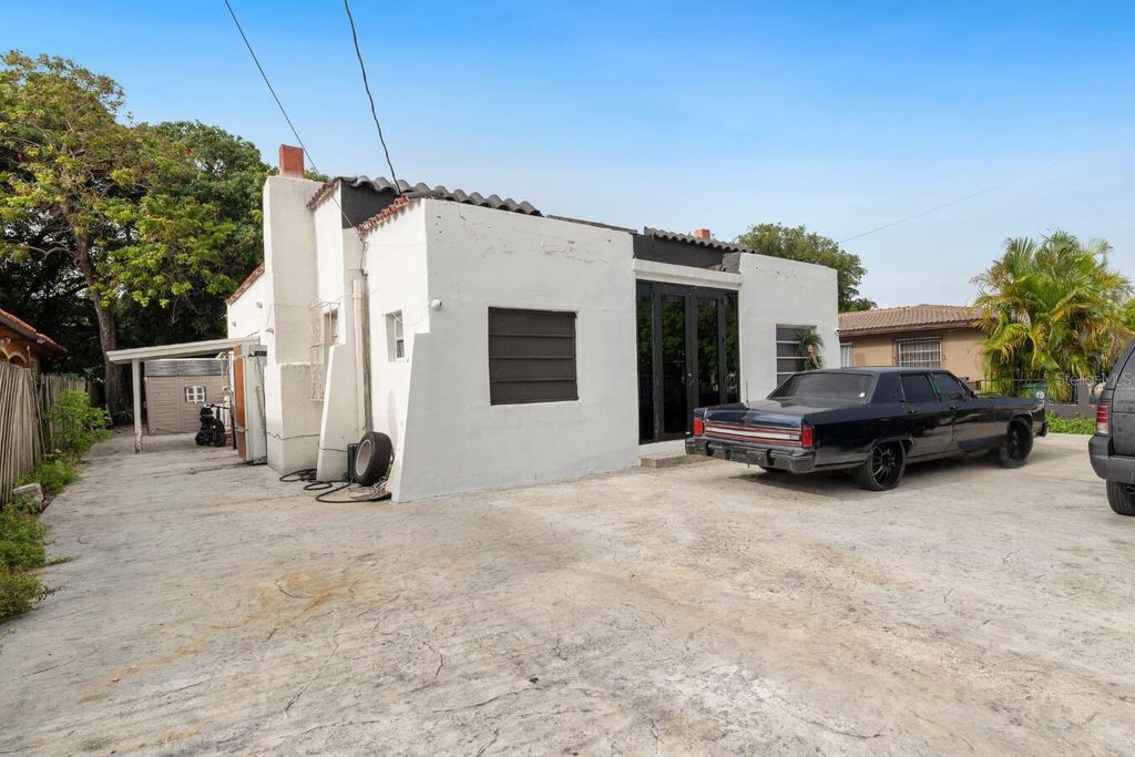 Photo of 1829 5th St, Miami, FL 33125 (MLS # O6412208)