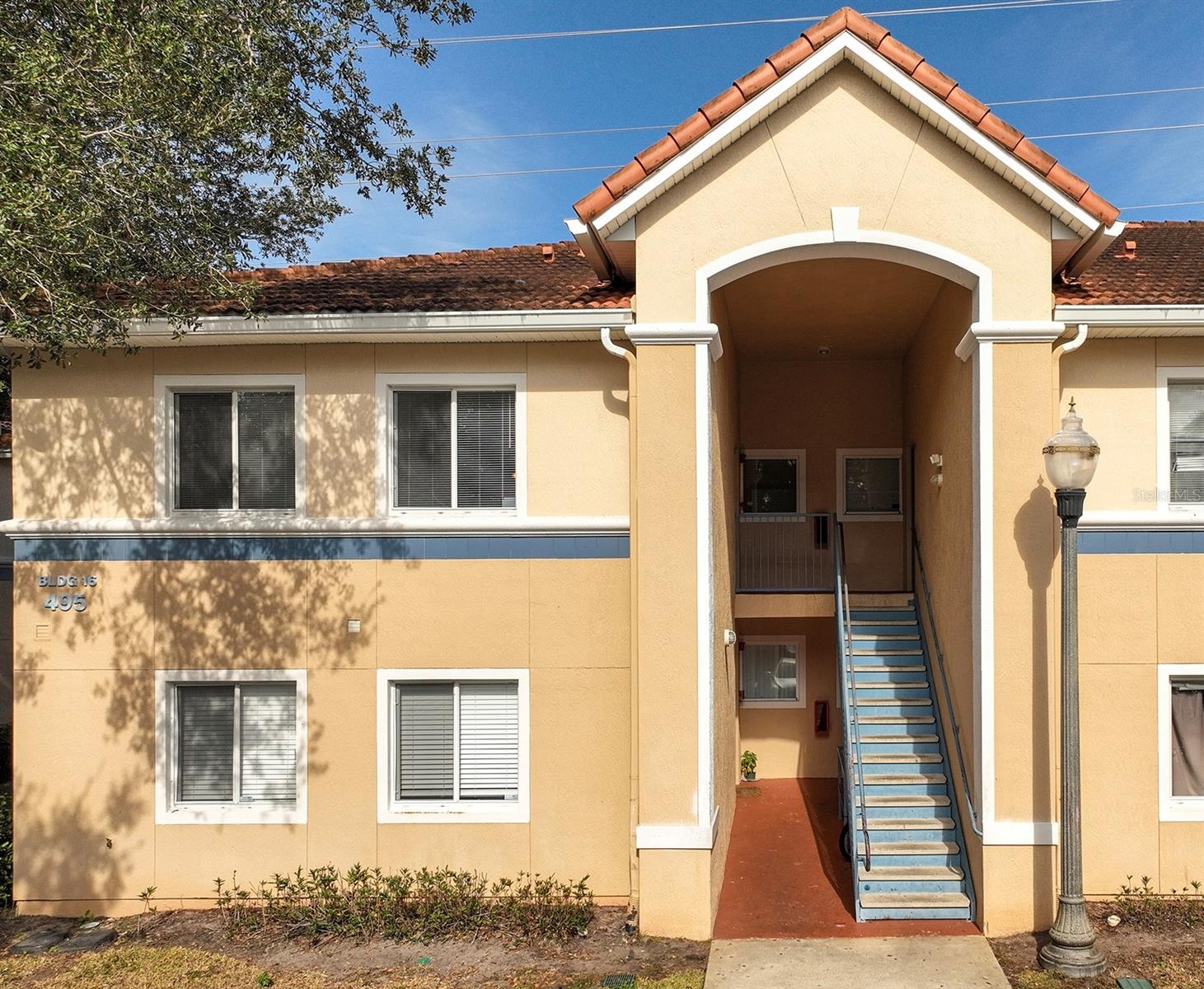 495 LAS CORTES LANE 201