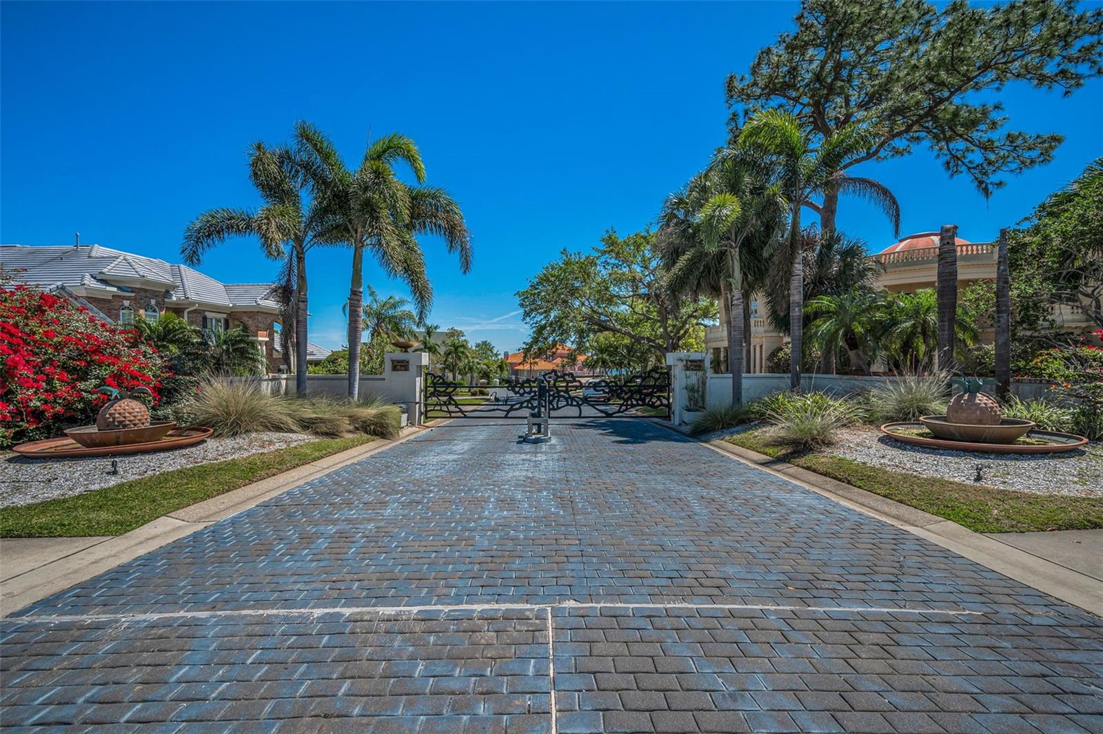 BRAESIDE PLACE - Residential