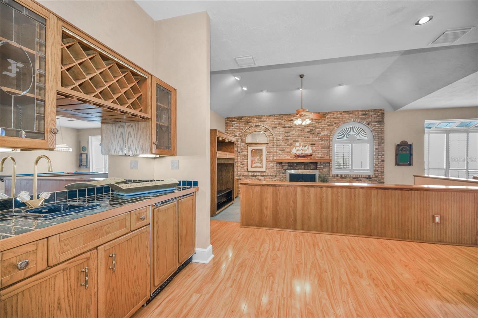 BRAESIDE PLACE - Residential