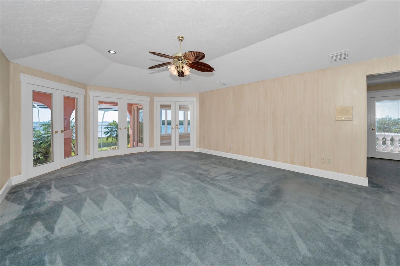 BRAESIDE PLACE - Residential