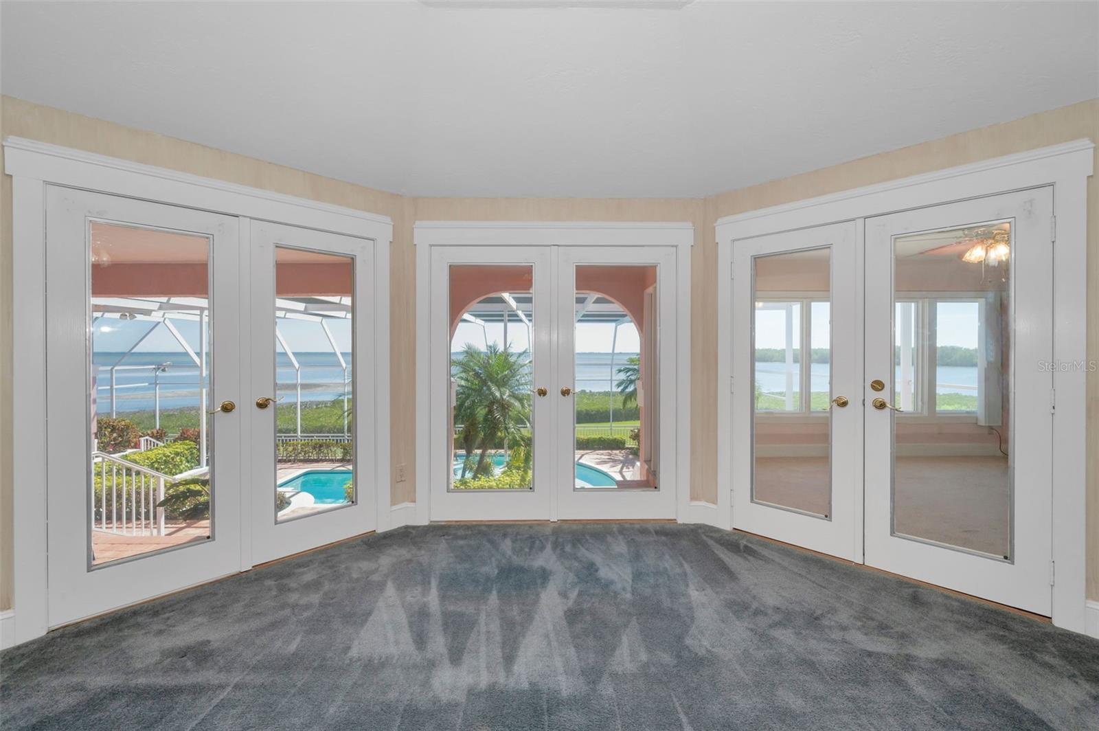 BRAESIDE PLACE - Residential