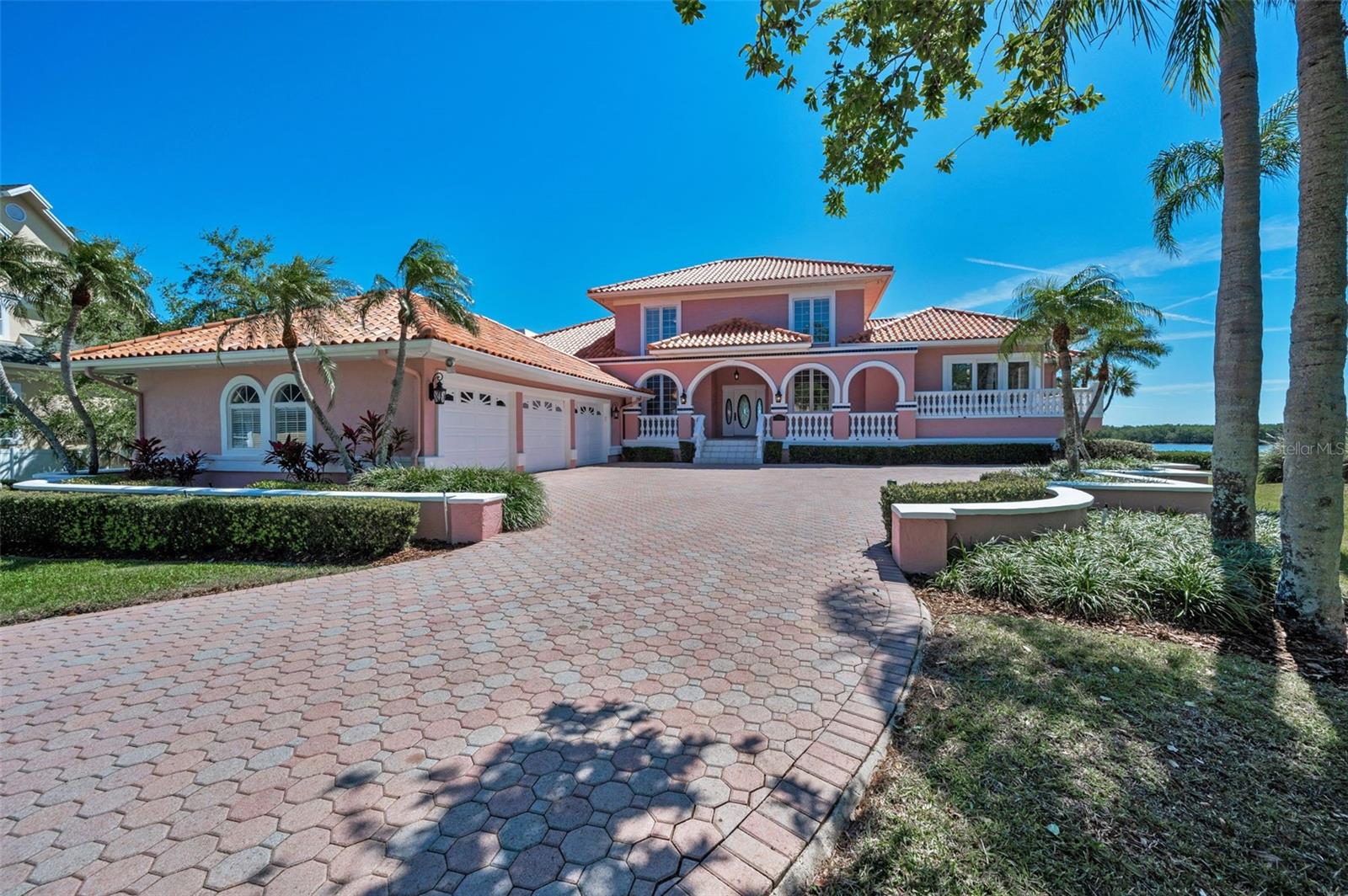 BRAESIDE PLACE - Residential