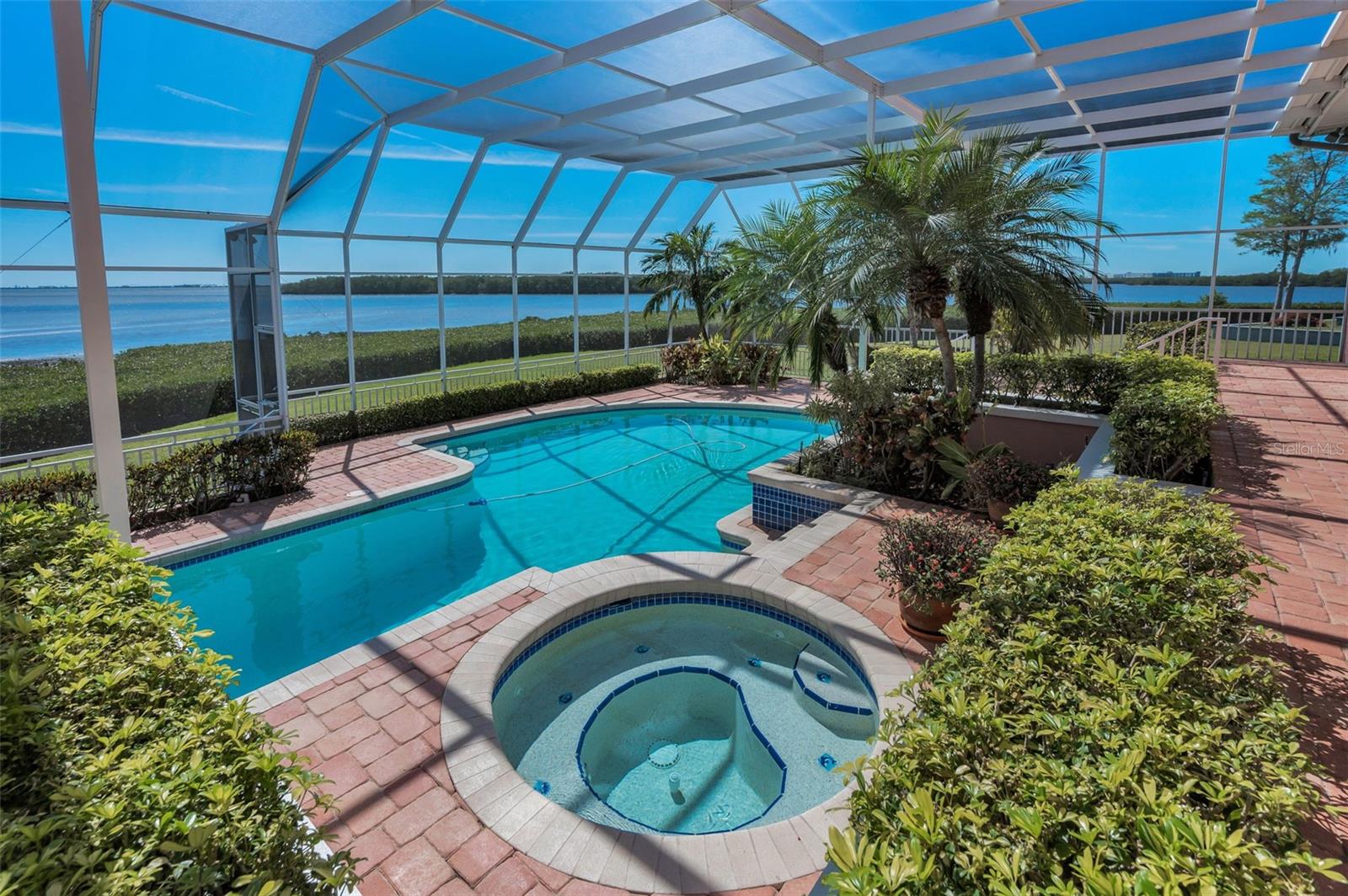 BRAESIDE PLACE - Residential