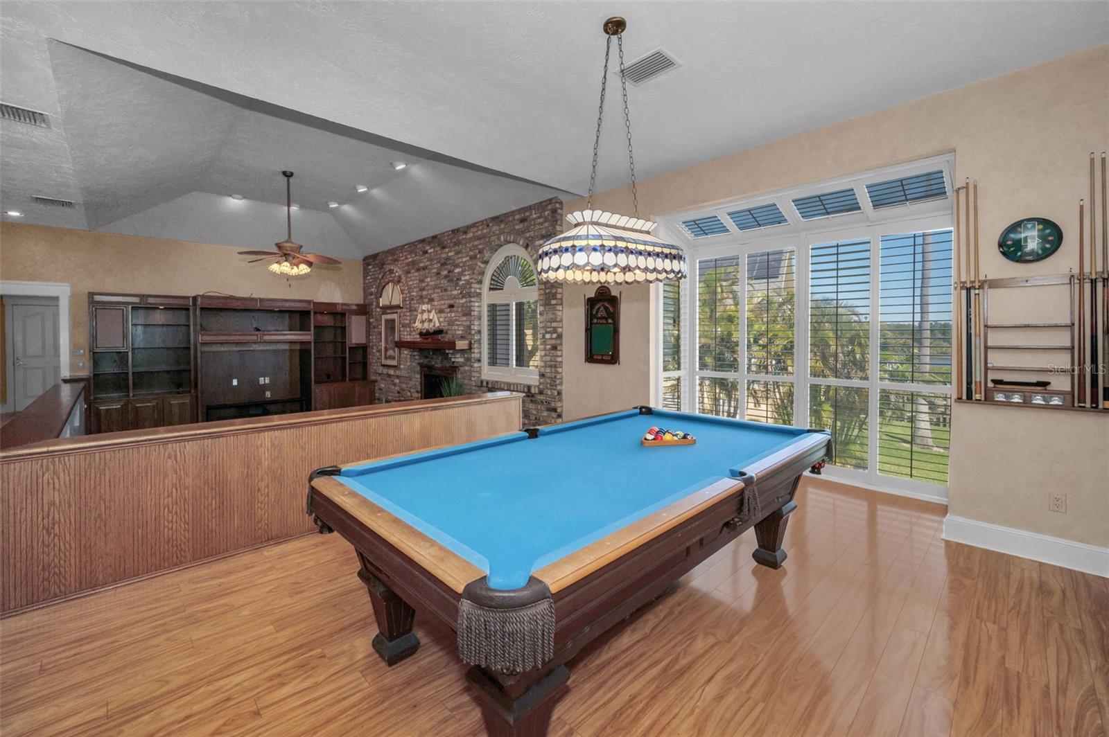 BRAESIDE PLACE - Residential