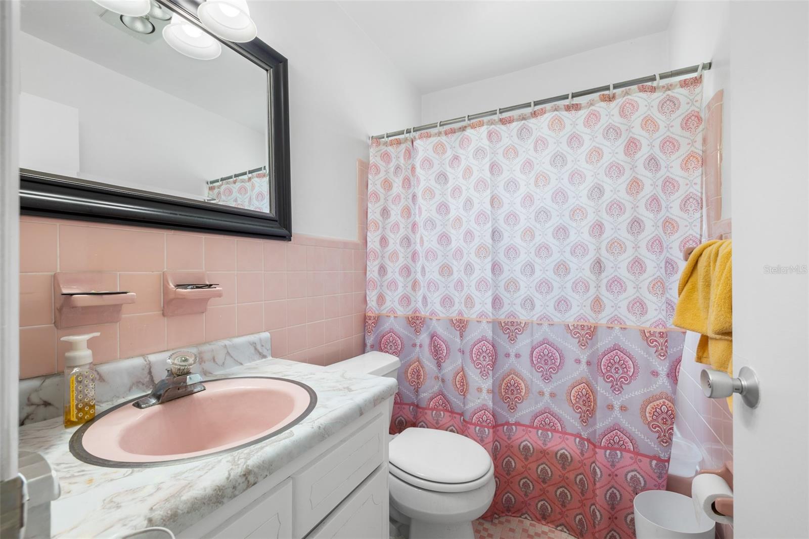 SPRING HILL - Residential