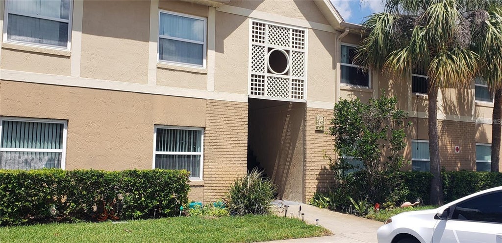 Photo of 2425 Barley Club Drive #1, Orlando, FL 32837 (MLS # S5159788)