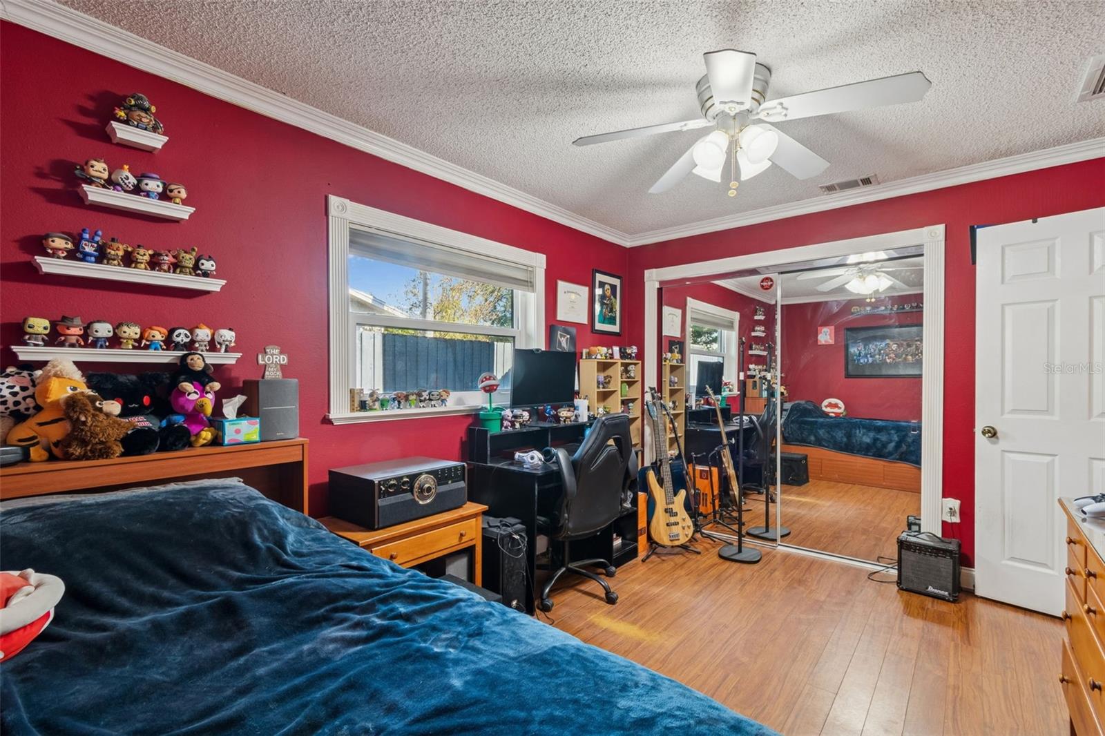 HIDDEN LAKE - Residential