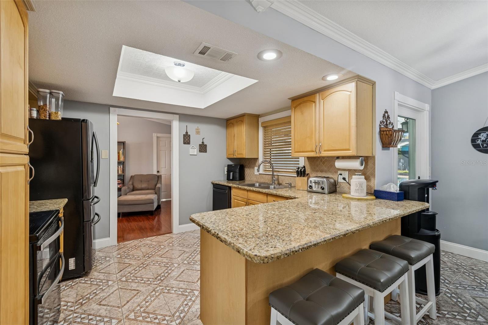 HIDDEN LAKE - Residential