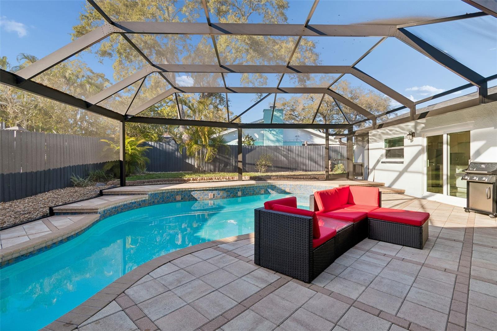 HIDDEN LAKE - Residential