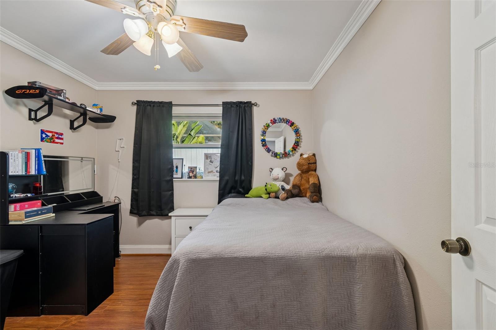 HIDDEN LAKE - Residential