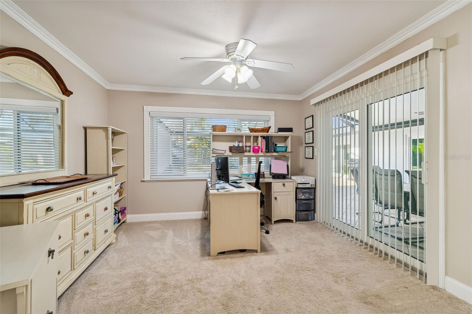 HIDDEN LAKE - Residential