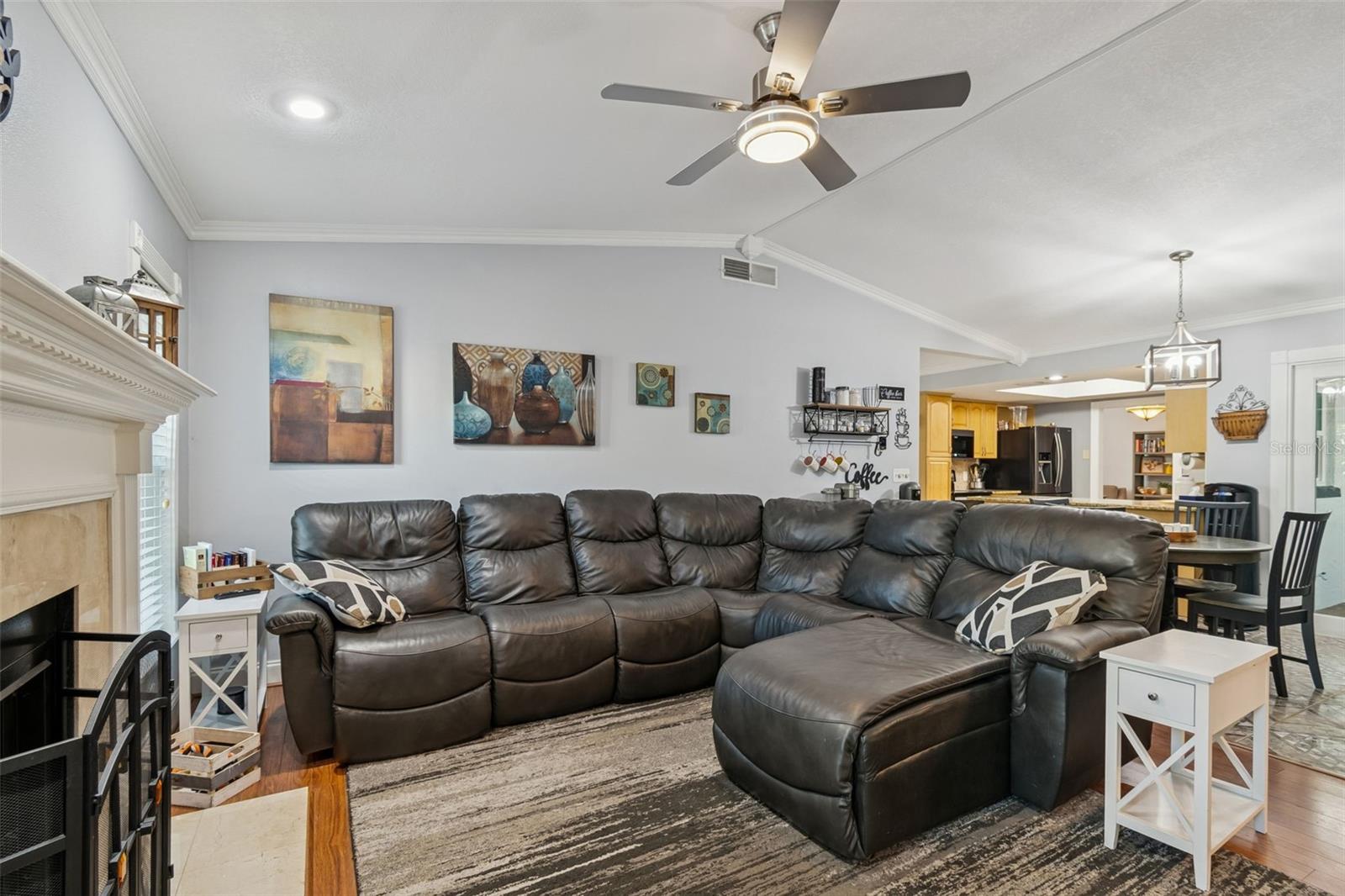 HIDDEN LAKE - Residential