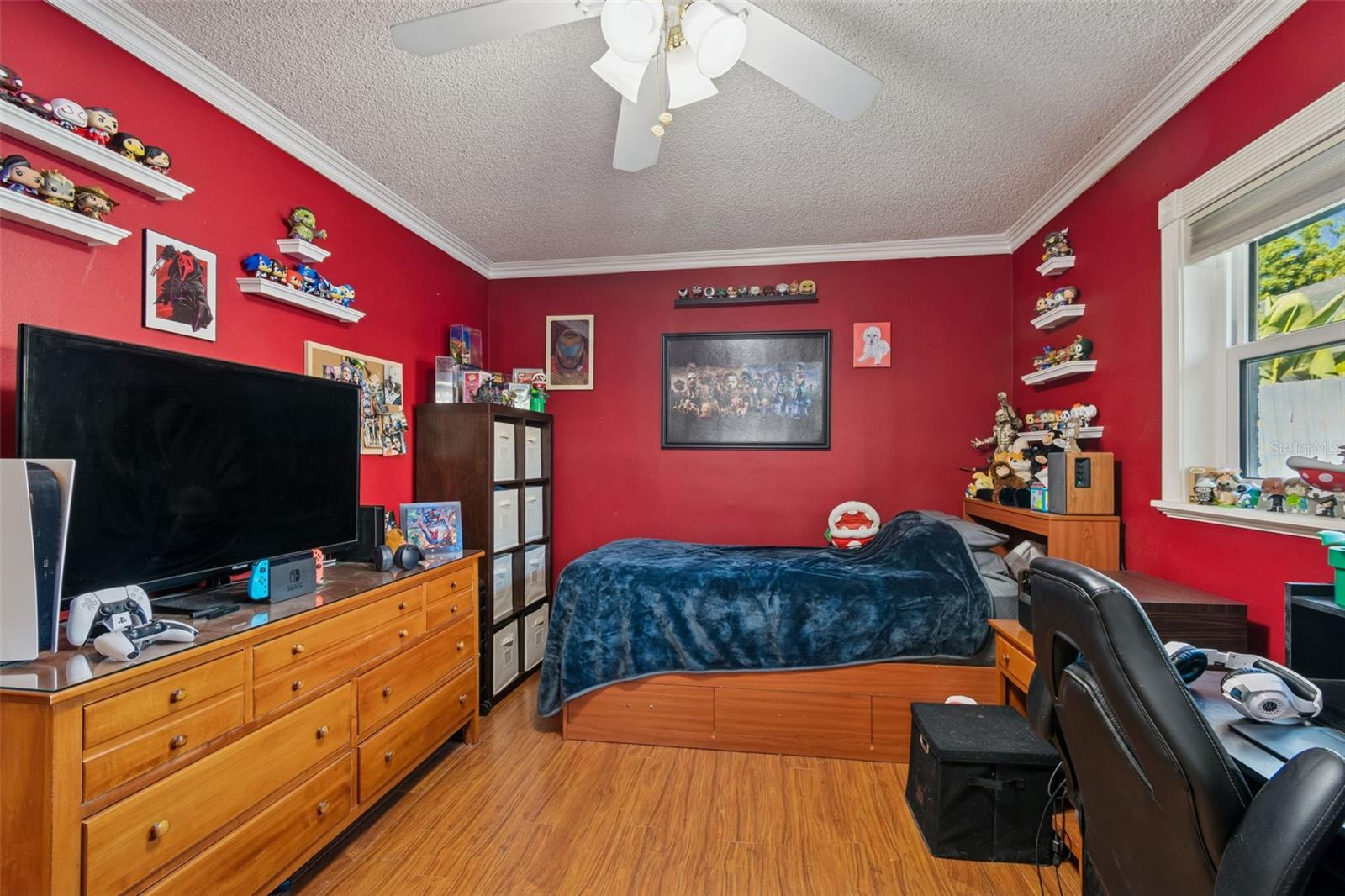 HIDDEN LAKE - Residential