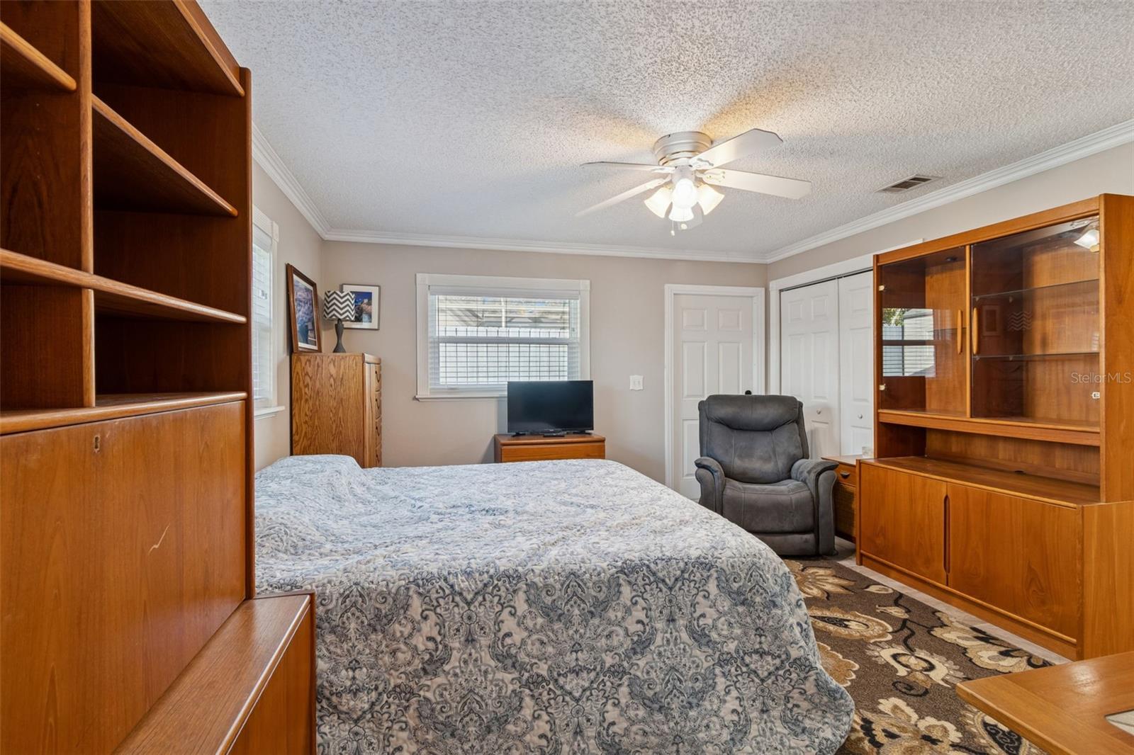 HIDDEN LAKE - Residential