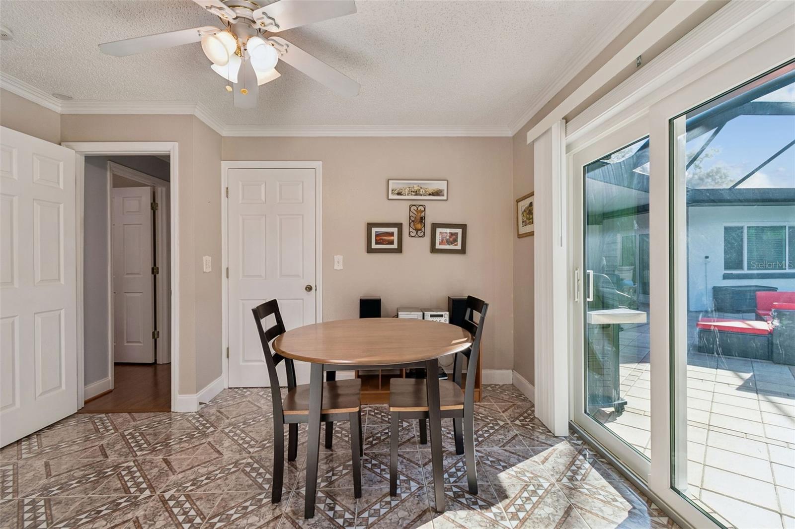 HIDDEN LAKE - Residential