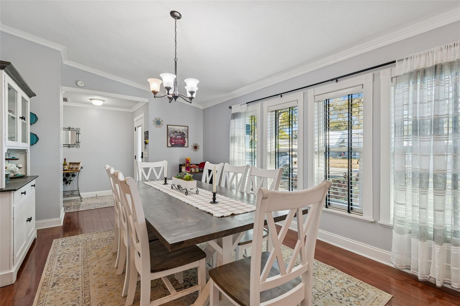 1147 RIDGECREST COURT