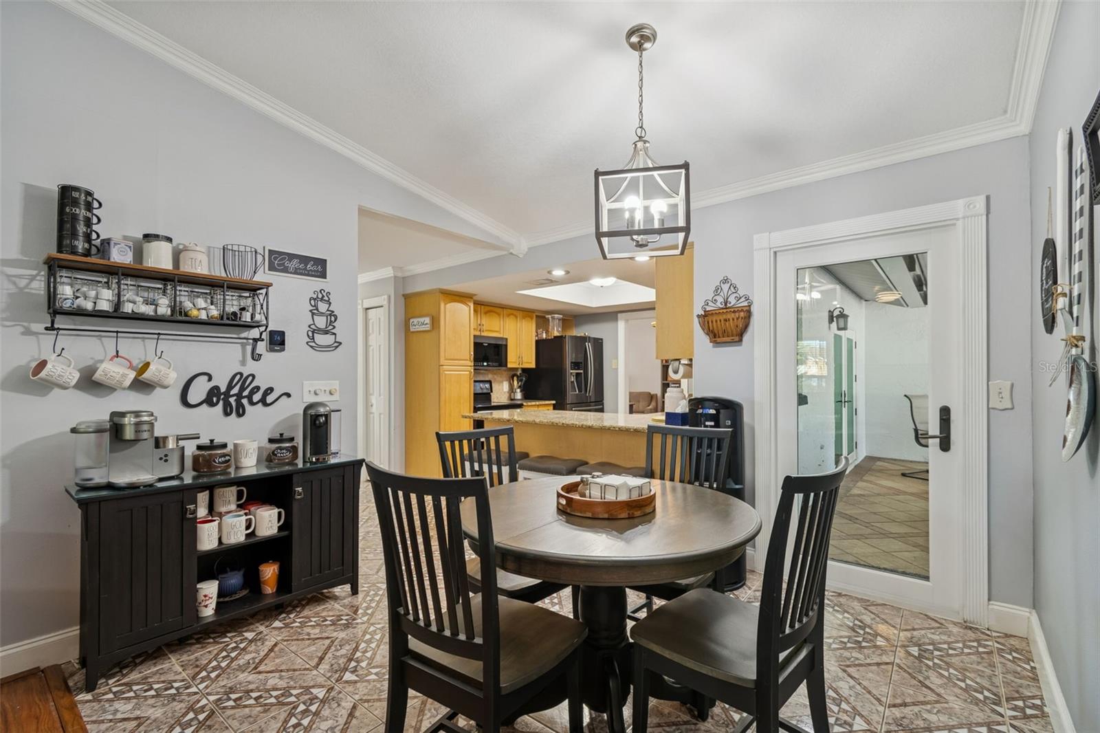 HIDDEN LAKE - Residential