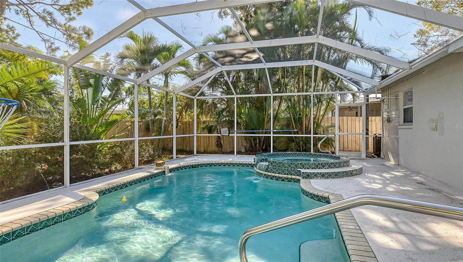 SUN HAVEN UNIT 3 - Residential Lease