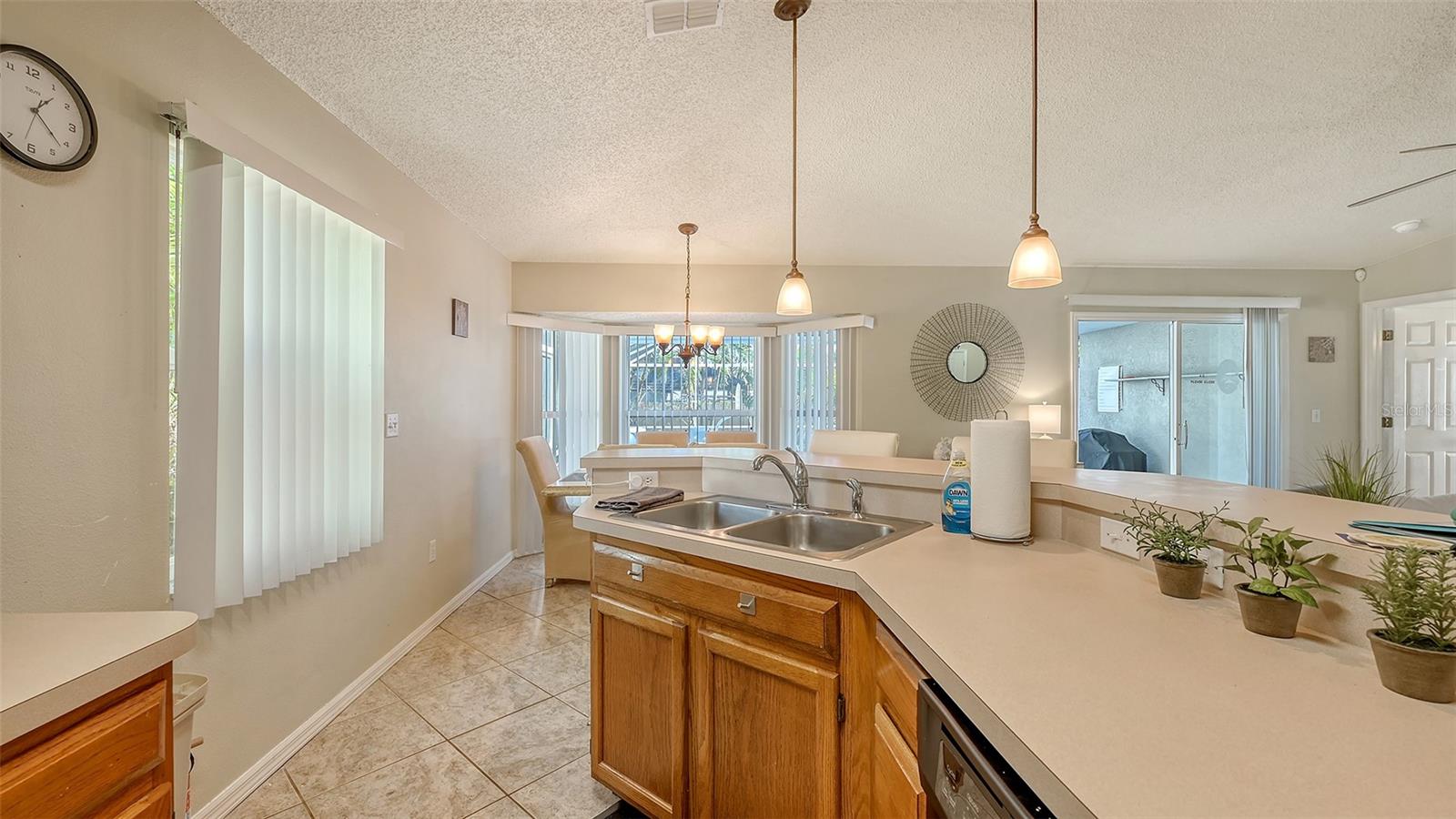 SUN HAVEN UNIT 3 - Residential Lease