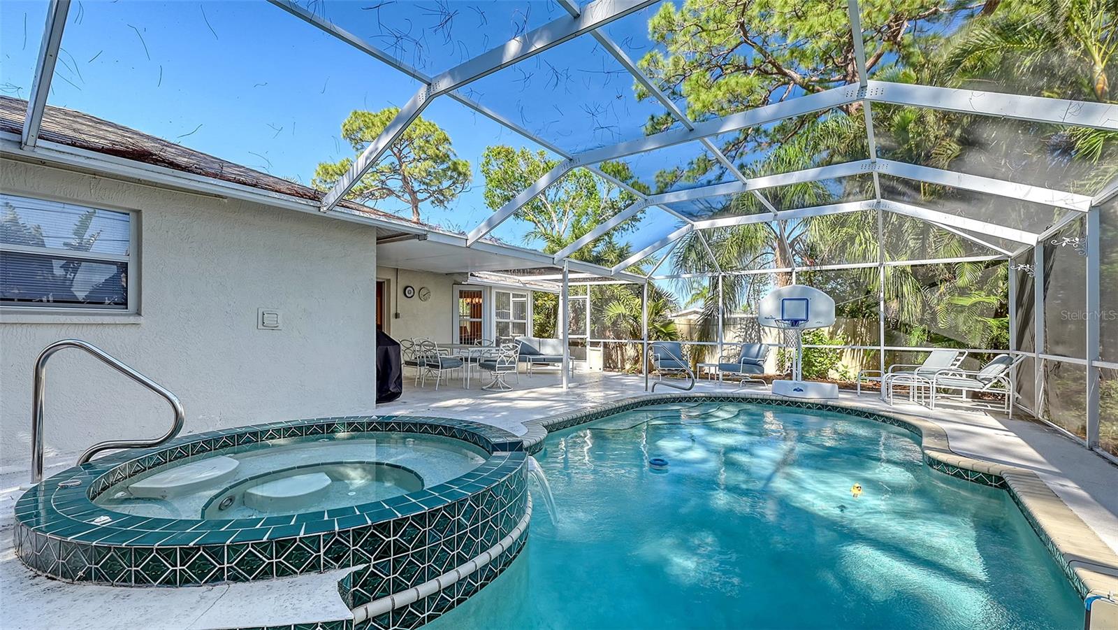 SUN HAVEN UNIT 3 - Residential Lease