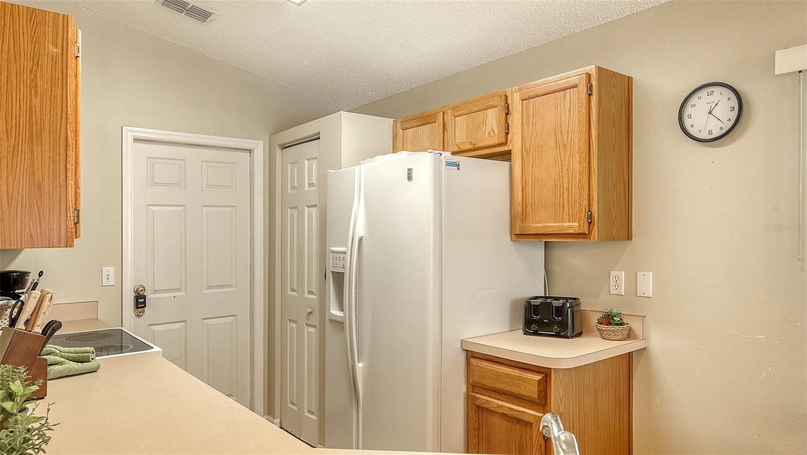 SUN HAVEN UNIT 3 - Residential Lease