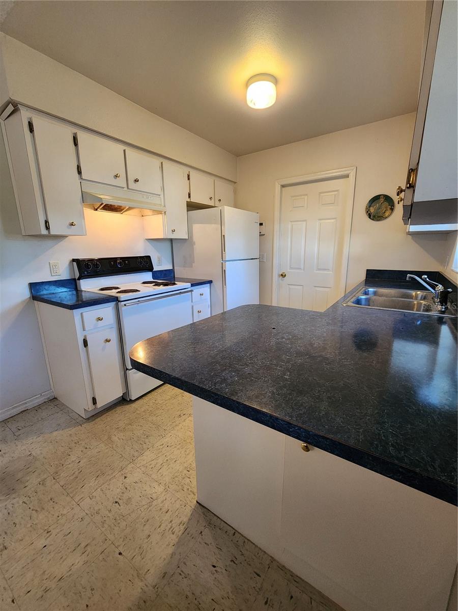 TA PRCL 41 IN SW1/4 SW1/4 SW1/4 - Residential