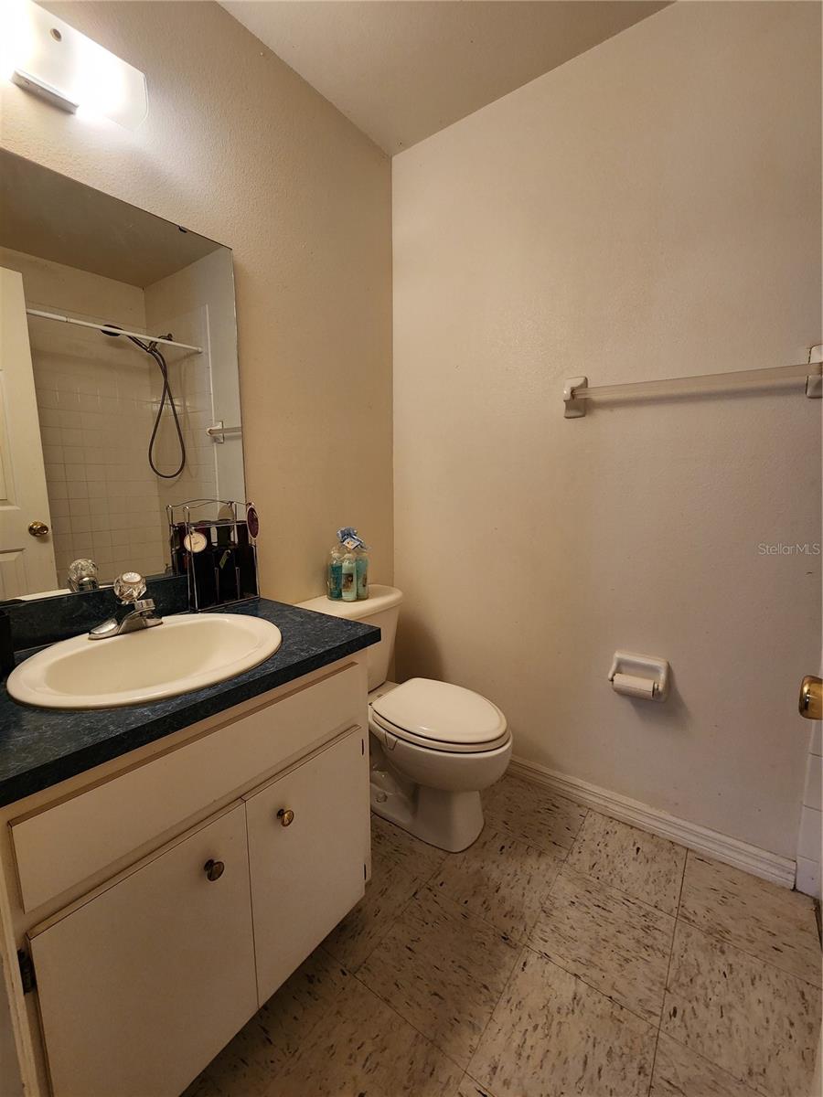 TA PRCL 41 IN SW1/4 SW1/4 SW1/4 - Residential