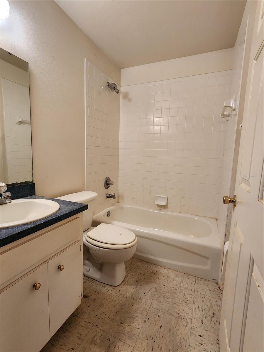 TA PRCL 41 IN SW1/4 SW1/4 SW1/4 - Residential