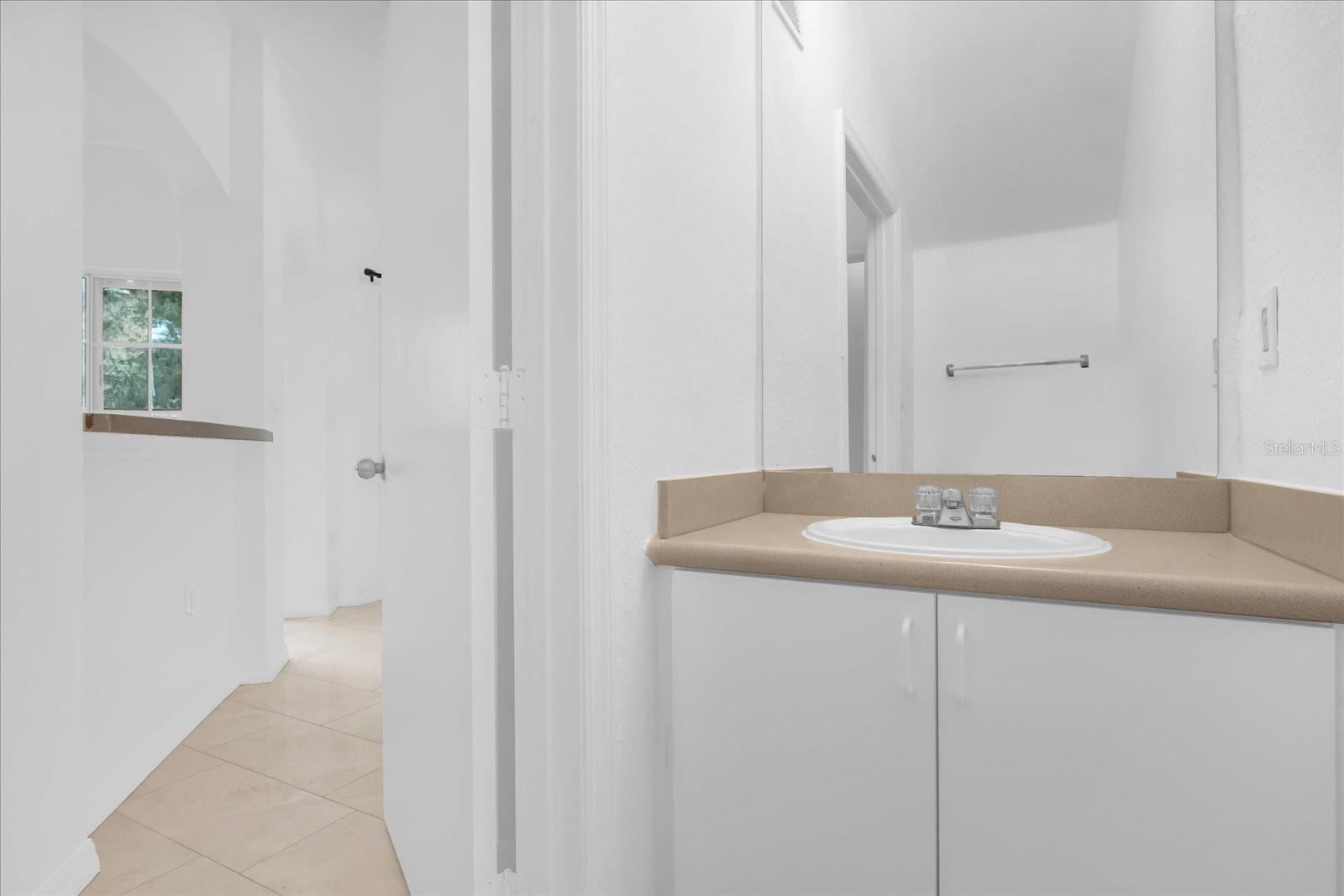 NOTTING HILL A CONDO - Residential