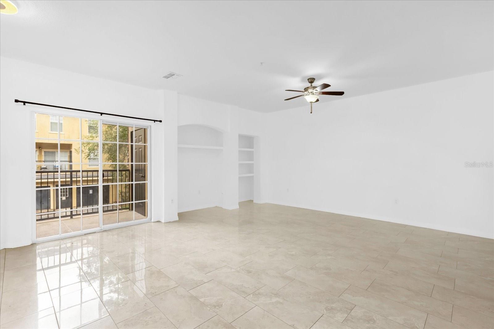 NOTTING HILL A CONDO - Residential