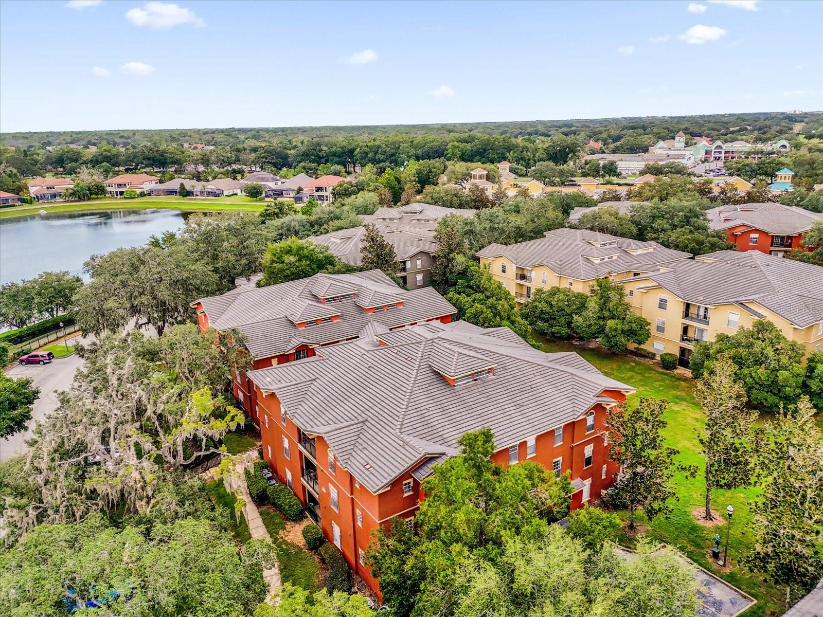 NOTTING HILL A CONDO - Residential